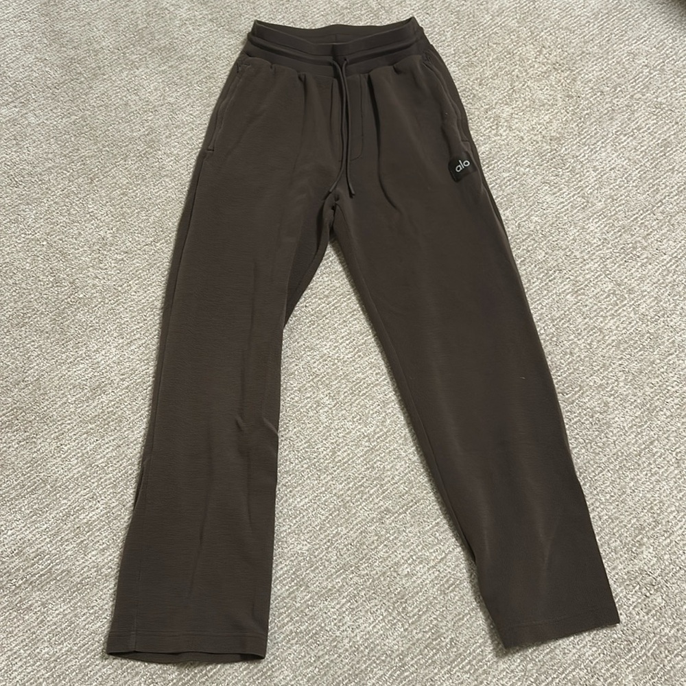 Men’s brown alo waffle sweatpants